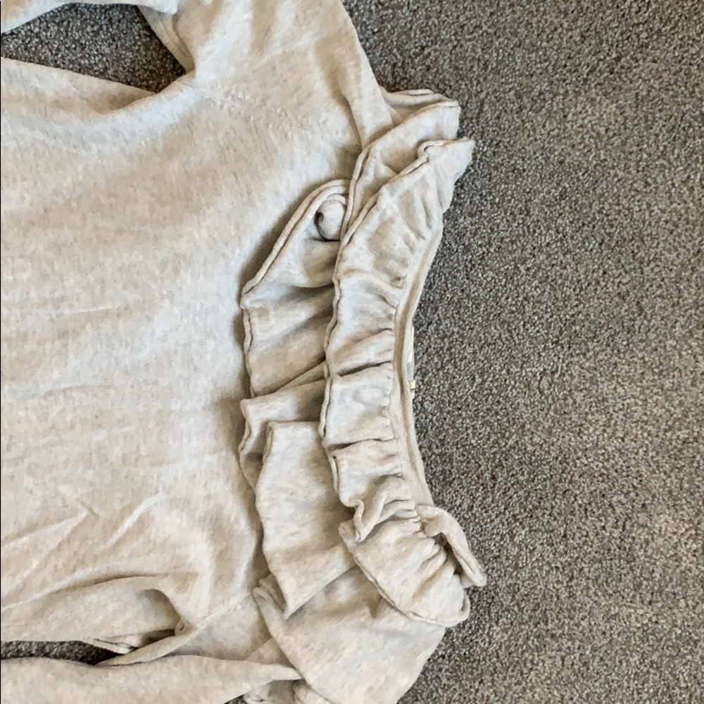 Gray ruffle cardigan - Picture 4 of 5